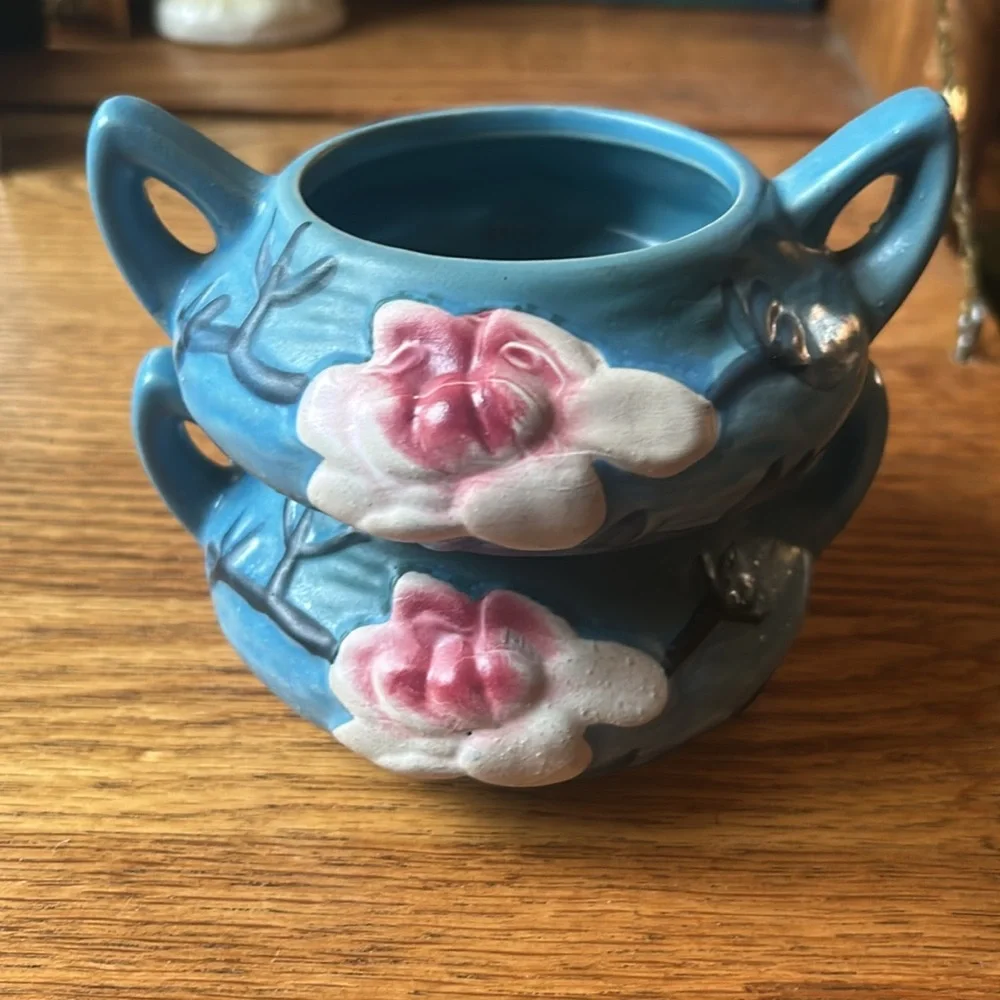 2Roseville Magnolia sugar bowls - Picture 7 of 7